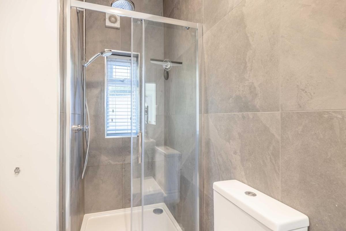 2 Bed Close To Windsor Castle, Races Apartment Ascot (Berkshire)